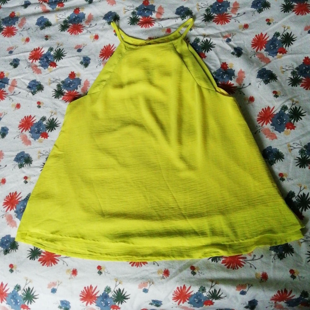 💛Flowy Bright Yellow Top